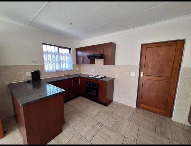 3 BEDROOM TOWNHOUSE FOR SALE IN ARUNDO ESTATE